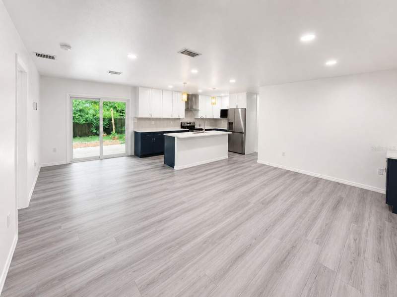 3 bedroom Single Family Residence at 4302 NW 21st Drive, Hazel Heights Sub, Gainesville — photo 2