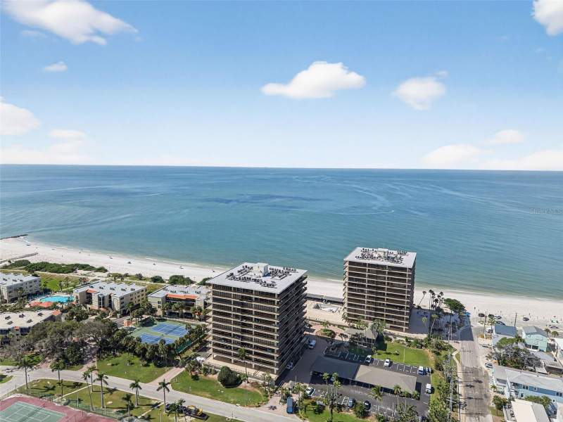 2 bedroom Condominium at 7600 Bayshore Drive #902, Mansions By The Sea Condo, Treasure Island — photo 3