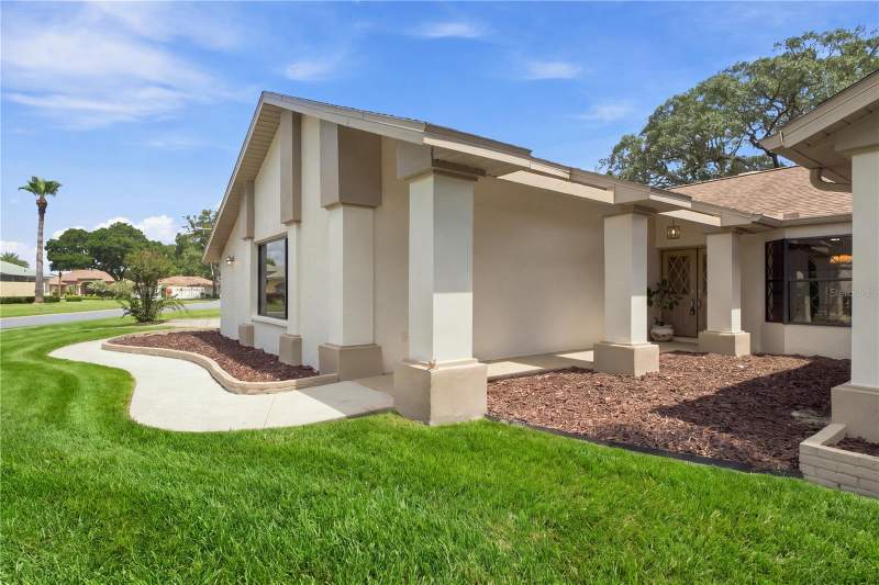 3 bedroom Single Family Residence at 9429 Cobbler Court, Glen Lakes Ph 1, Weeki Wachee — photo 2