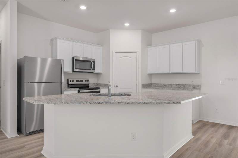 3 bedroom Single Family Residence at 357 Bream, Poinciana Nbrhd 2 East Vill 7, Poinciana — photo 5