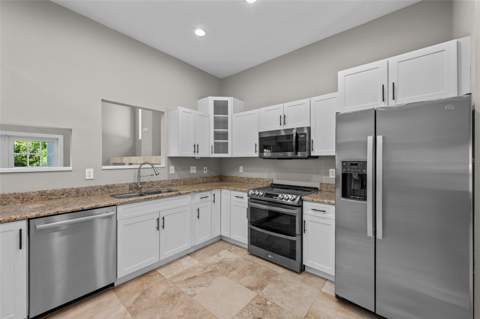 1513 E Park Circle, Tampa FL - photo 7 of 31