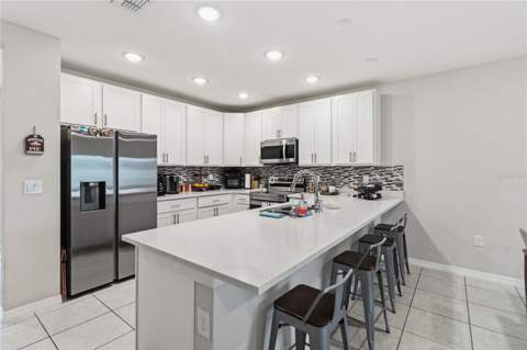 4729 Coral Castle Drive, Kissimmee FL - photo 12 of 32