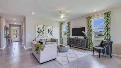 18119 Tavernside Trail, Lakewood Ranch FL - photo 6 of 39