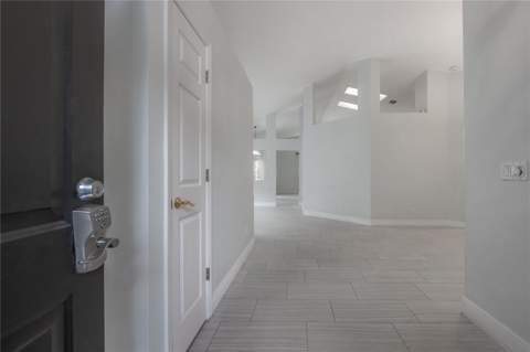 11820 Easthampton Drive, Tampa FL - photo 6 of 6