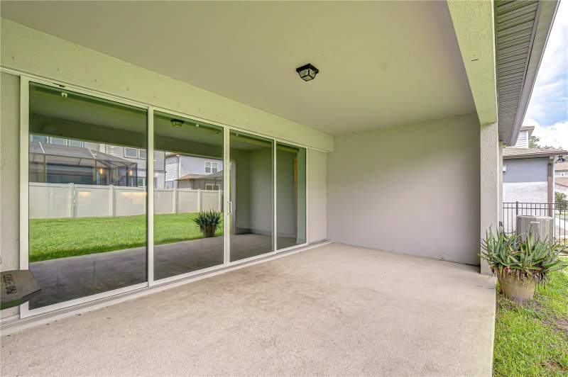 5 bedroom Single Family Residence at 13857 Sharp Hawk Drive, Hawks Reserve, Riverview — photo 3