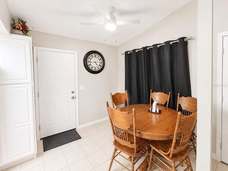 3 bedroom Single Family Residence at 35 Almond Road, Silver Spgs Shores Un 23, Ocala — photo 4