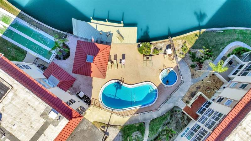 2 bedroom Condominium at 113 Island Way #241, Islander The Condo, Clearwater Beach — photo 4