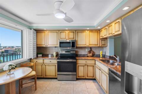 1581 Gulf Boulevard #403N, Clearwater FL - photo 6 of 6