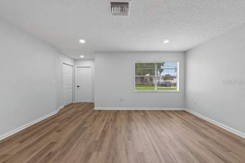 5662 103rd Avenue, Pinellas Park FL - photo 7 of 55