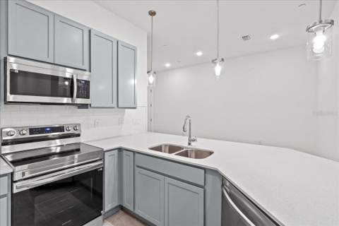 10525 Ebb Tide Lane, Orlando FL - photo 18 of 43