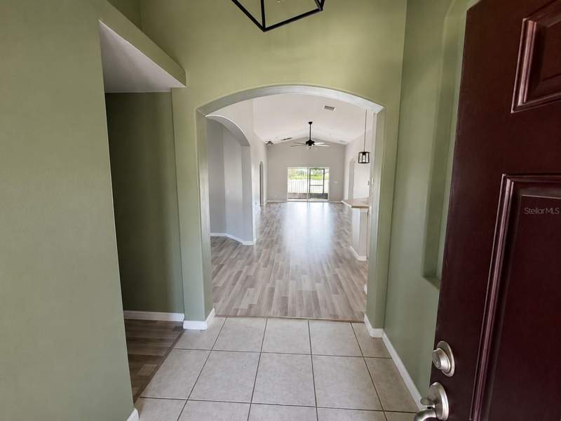 4 bedroom Single Family Residence at 2242 Colville Chase Drive, River Bend Phase 3B, Ruskin — photo 2