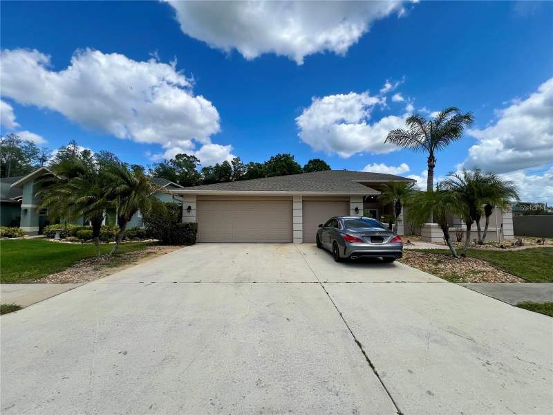 3 bedroom Single Family Residence at 5810 Redhawk Drive, River Crossing, New Port Richey — photo 2