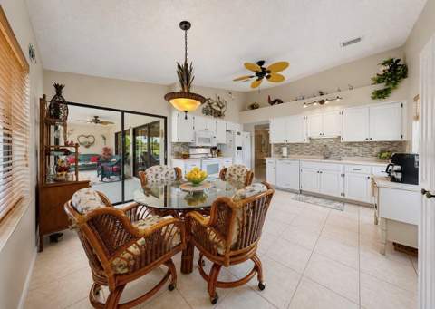 319 Linger Lane, Sun City Center FL - photo 18 of 31