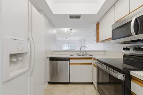 2701 Countryside Boulevard #102, Clearwater FL - photo 19 of 52