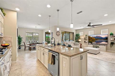 492 Pontevedra Rd, Davenport FL - photo 12 of 88