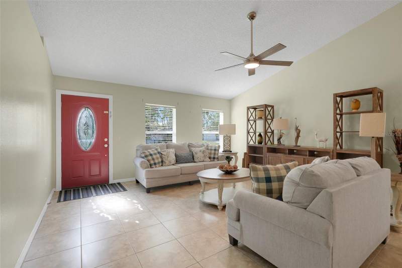 4 bedroom Single Family Residence at 2031 Berrien Drive, Deltona Lakes Unit 53, Deltona — photo 3