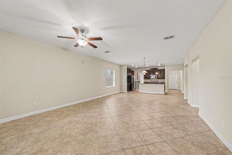 4 bedroom Single Family Residence at 11809 Twilight Darner Place, Enclave At Boyette, Riverview — photo 4
