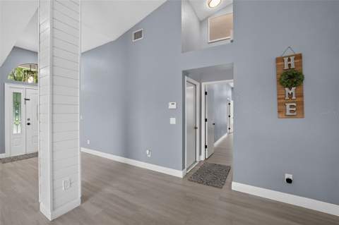 17721 Hampshire Oak Drive, Tampa FL - photo 17 of 35