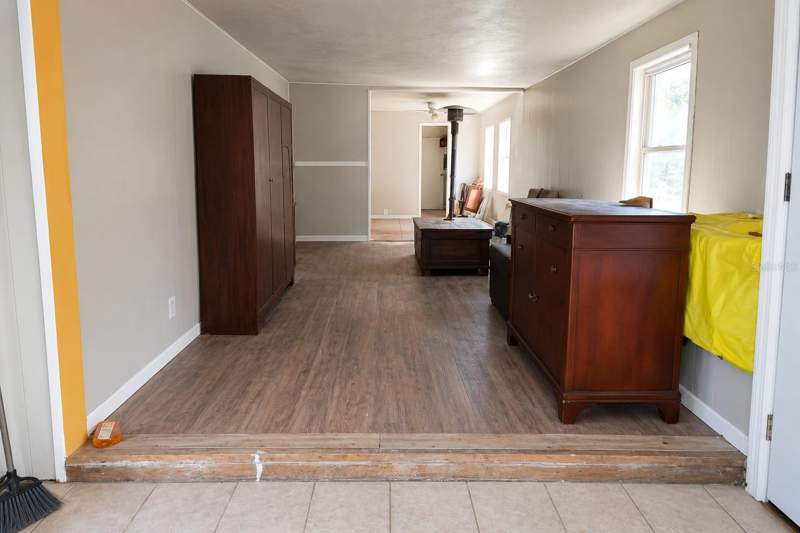 2 bedroom Single Family Residence at 33620 Verda Avenue, Leesburg, Leesburg — photo 5