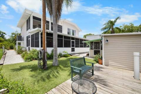 7264 Aberdeen Court, Weeki Wachee FL - photo 7 of 56