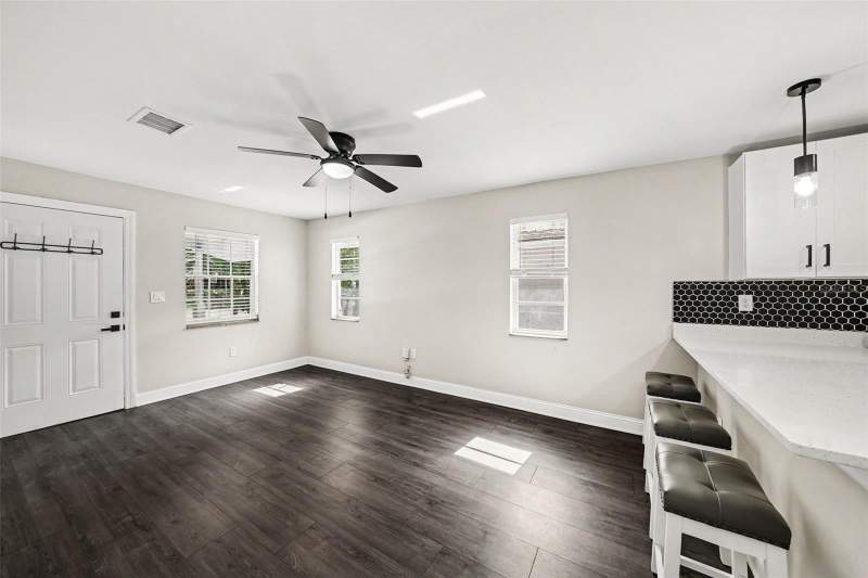 3 bedroom Single Family Residence at 1204 E Cayuga Street, Nebraska Heights, Tampa — photo 3
