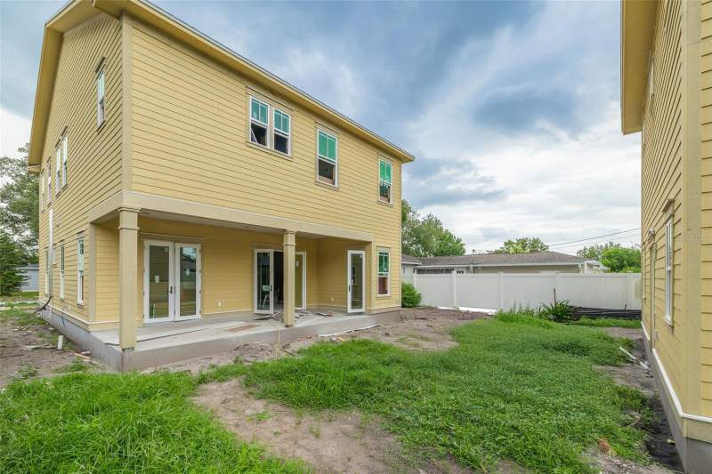 6 bedroom Single Family Residence at 3320 15th Street, Lanfield-Sumner Sub, St Petersburg — photo 3