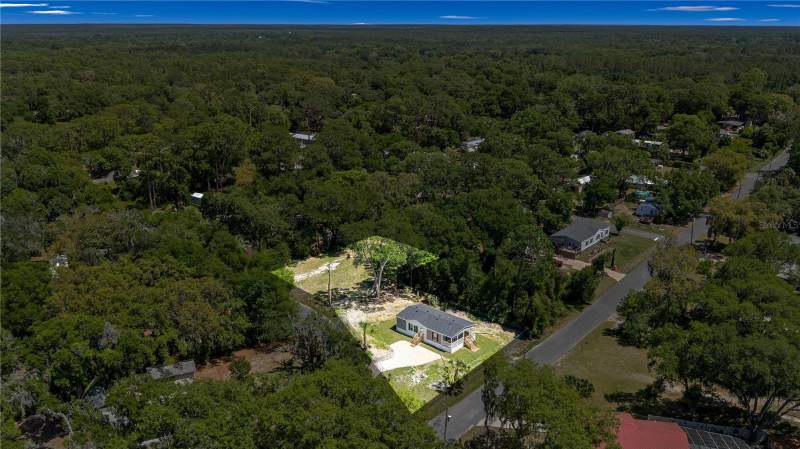 2 bedroom Manufactured Home at 17360 SE 65th Street, Woods & Lakes, Ocklawaha — photo 3