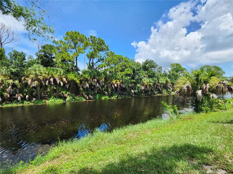2 bedroom Single Family Residence at 9406 Prospect Avenue, Port Charlotte Sec 069, Englewood — photo 4