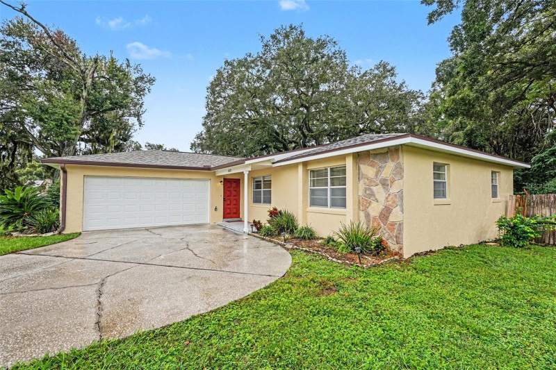3 bedroom Single Family Residence at 1122 Estatewood Drive, Woodbery Estates First Additio, Brandon — photo 3