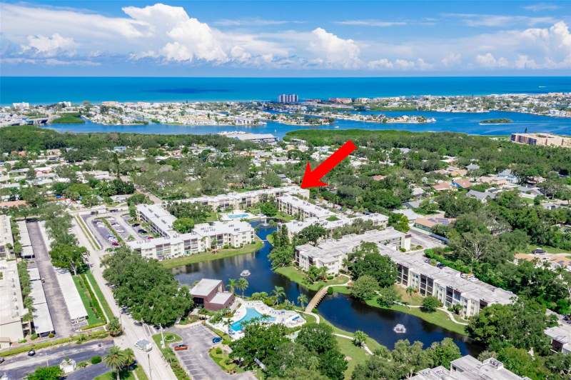 Lakeview Of Largo