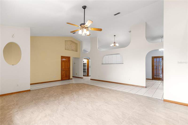 2 bedroom Single Family Residence at 1090 NW 67th Place, Ocala Highlands Estate, Ocala — photo 5
