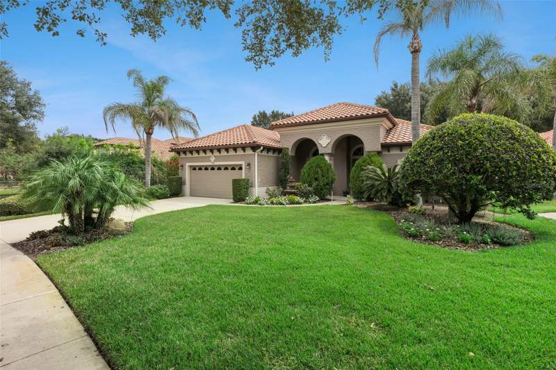 3 bedroom Single Family Residence at 9939 Santa Barbara Court, Las Colinas Ph I Sub, Howey In The Hills — photo 2