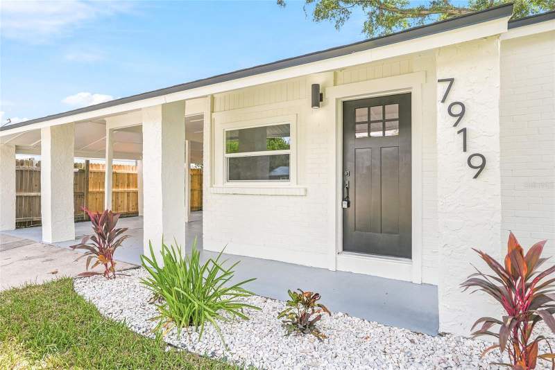 3 bedroom Single Family Residence at 7919 Croton Avenue, Progress Village Unit 1, Tampa — photo 2