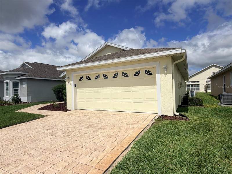3 bedroom Single Family Residence at 228 Fleming Lane, Ridgewood Lakes Village 04A, Davenport — photo 4