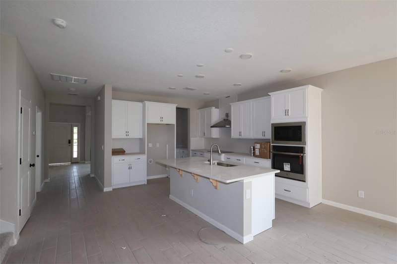 5 bedroom Single Family Residence at 6693 Yellow Warbler Bend, Bay Lake Farms At St Cloud, St Cloud — photo 5