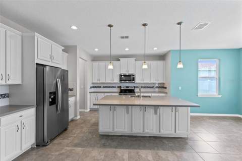 2819 Stonegate Drive, Ocoee FL - photo 9 of 38