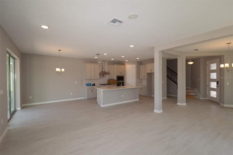 5 bedroom Single Family Residence at 5284 High Line Drive, Center Lake On The Park, St Cloud — photo 3