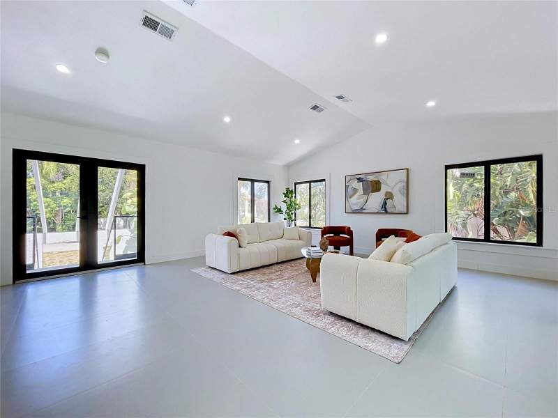 3 bedroom Single Family Residence at 807 2ND AVENUE, TIERRA VERDE UNIT 1 1ST REP, TIERRA VERDE — photo 5