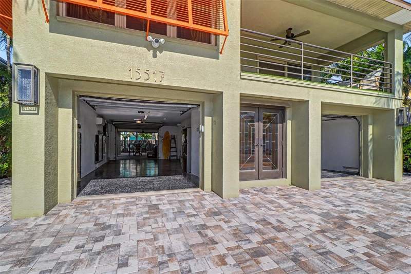3 bedroom Single Family Residence at 15517 Gulf Boulevard, Lone Palm Beach 1st Add, Redington Beach — photo 3