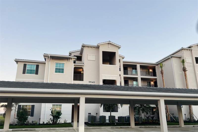 2 bedroom Condominium at 19140 Scallop Loop #302, Terrace I At Calusa Country Club (16185), Lakewood Ranch — photo 2