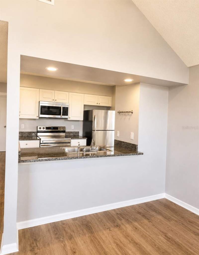 2 bedroom Condominium at 3226 Fox Squirrel Drive, Villas At Shadow Bay The, Kissimmee — photo 5
