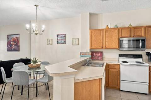 8504 Crystal Cove Loop, Kissimmee FL - photo 8 of 33
