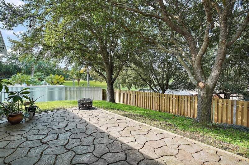 4 bedroom Single Family Residence at 1306 Rain Forest Lane, Oak Valley Ph 01A, Minneola — photo 4