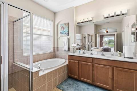 408 Durham Shore Court, Apollo Beach FL - photo 15 of 49