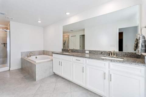 8241 Corner Pine Way, New Port Richey FL - photo 20 of 33