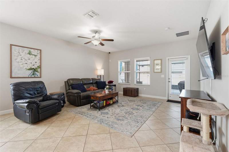 4 bedroom Single Family Residence at 11804 Valhalla Woods Drive, Ballentrae Sub Ph 2, Riverview — photo 5