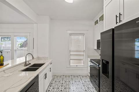 102 W North Street, Tampa FL - photo 12 of 45