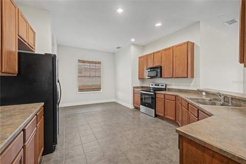 8152 Lagerfeld Drive, Land O Lakes FL - photo 18 of 50