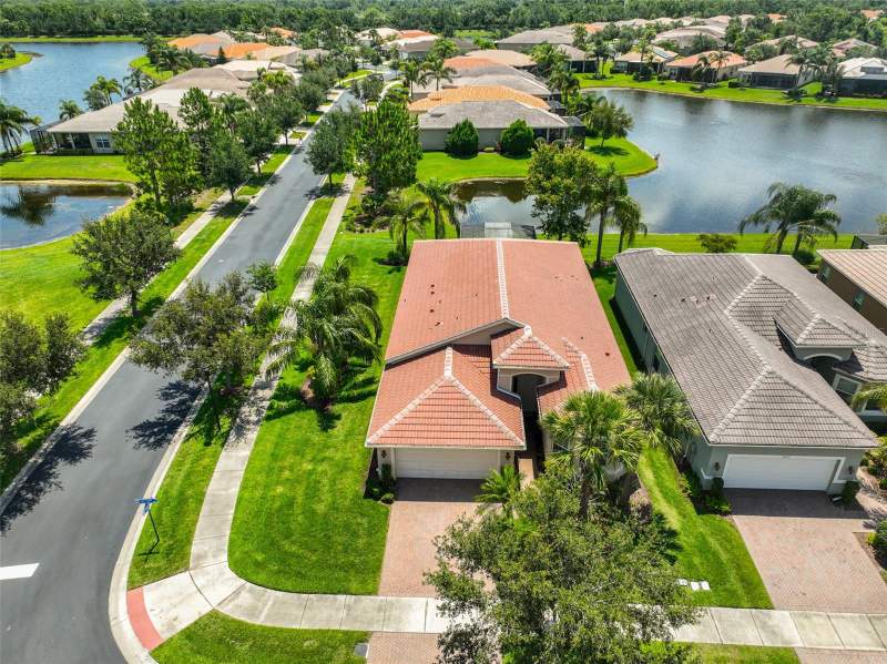 16227 CAPE CORAL DRIVE home for sale in Valencia Lakes