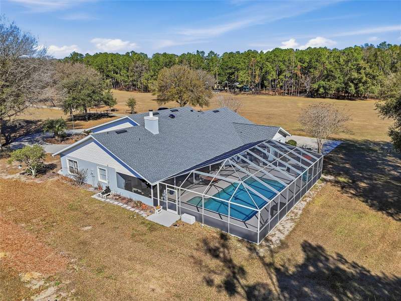 6 bedroom Single Family Residence at 9115 NW 170th Street, Alachua, Alachua — photo 2